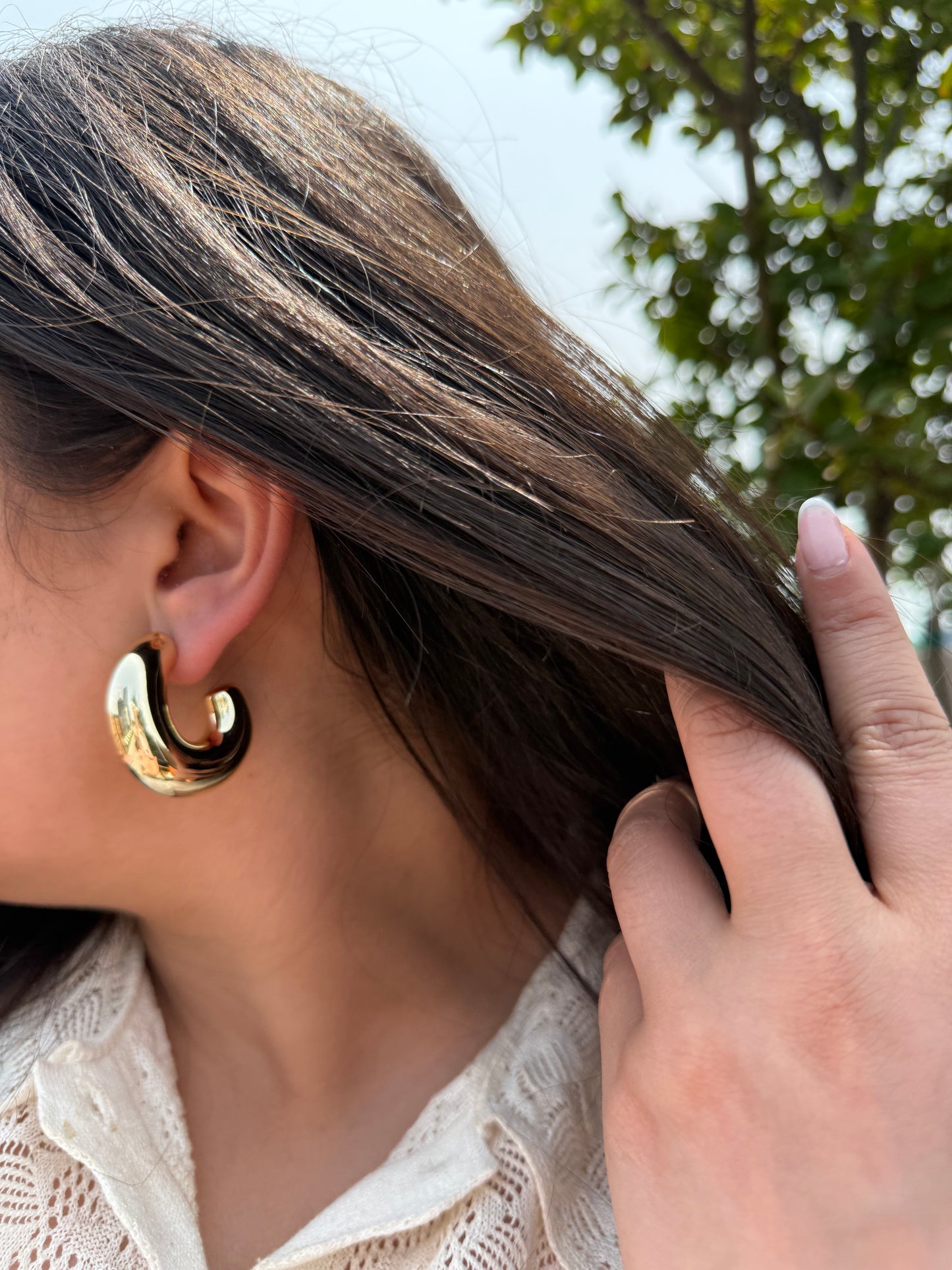 The Bold Oval Hoop Earrings