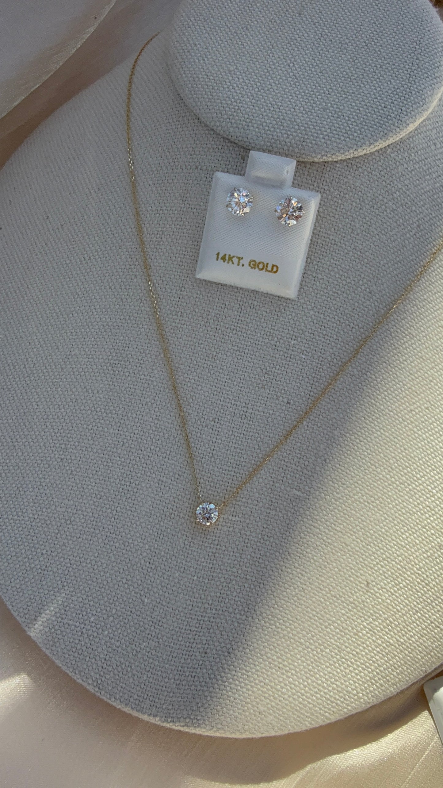 14KT Gold Solitaire Necklace