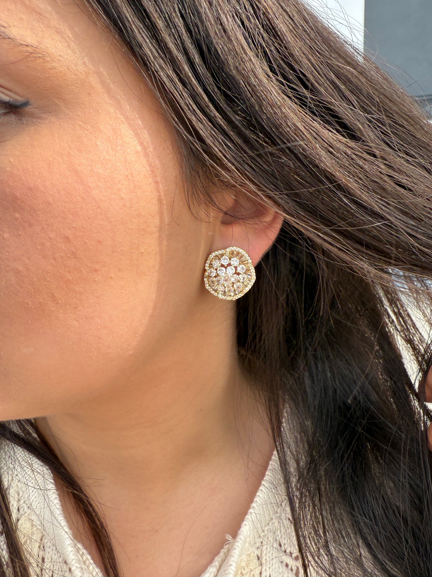 Wavy Floral Stud Earrings