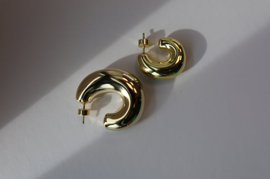 The Bold Oval Hoop Earrings