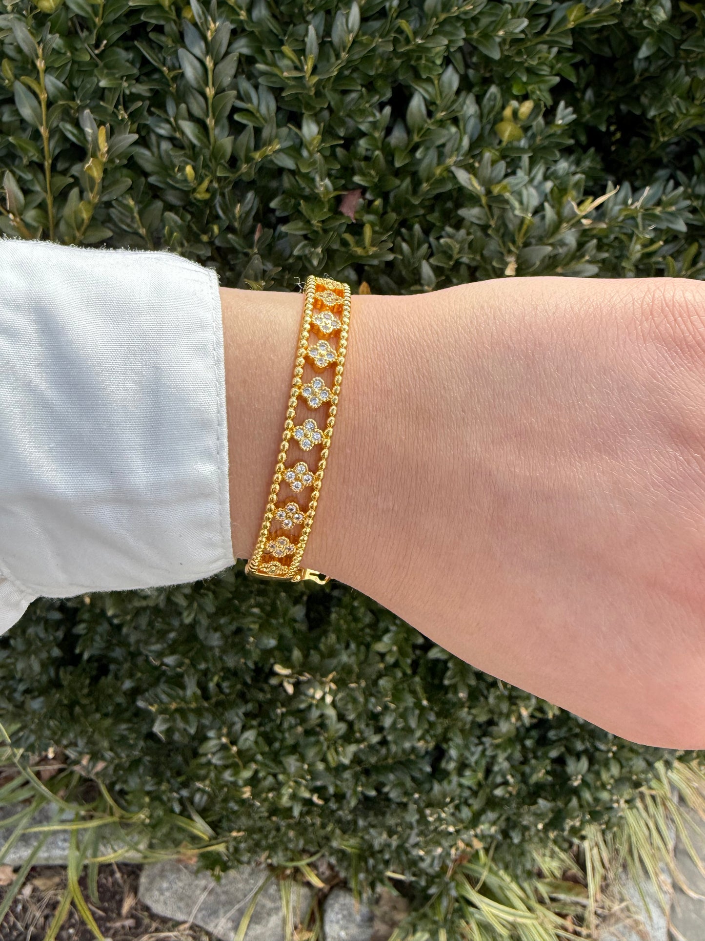 Clover Statement Bangle