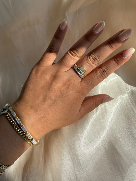 Luxe Emerald Pave Glow Ring