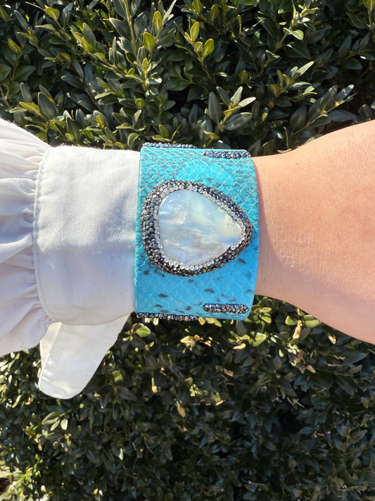 Blue printed Cuff