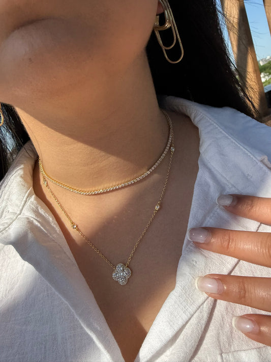 Clover Shimmering Bezel Necklace