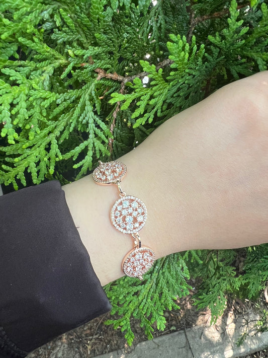 Rose gold clustered Bracelet