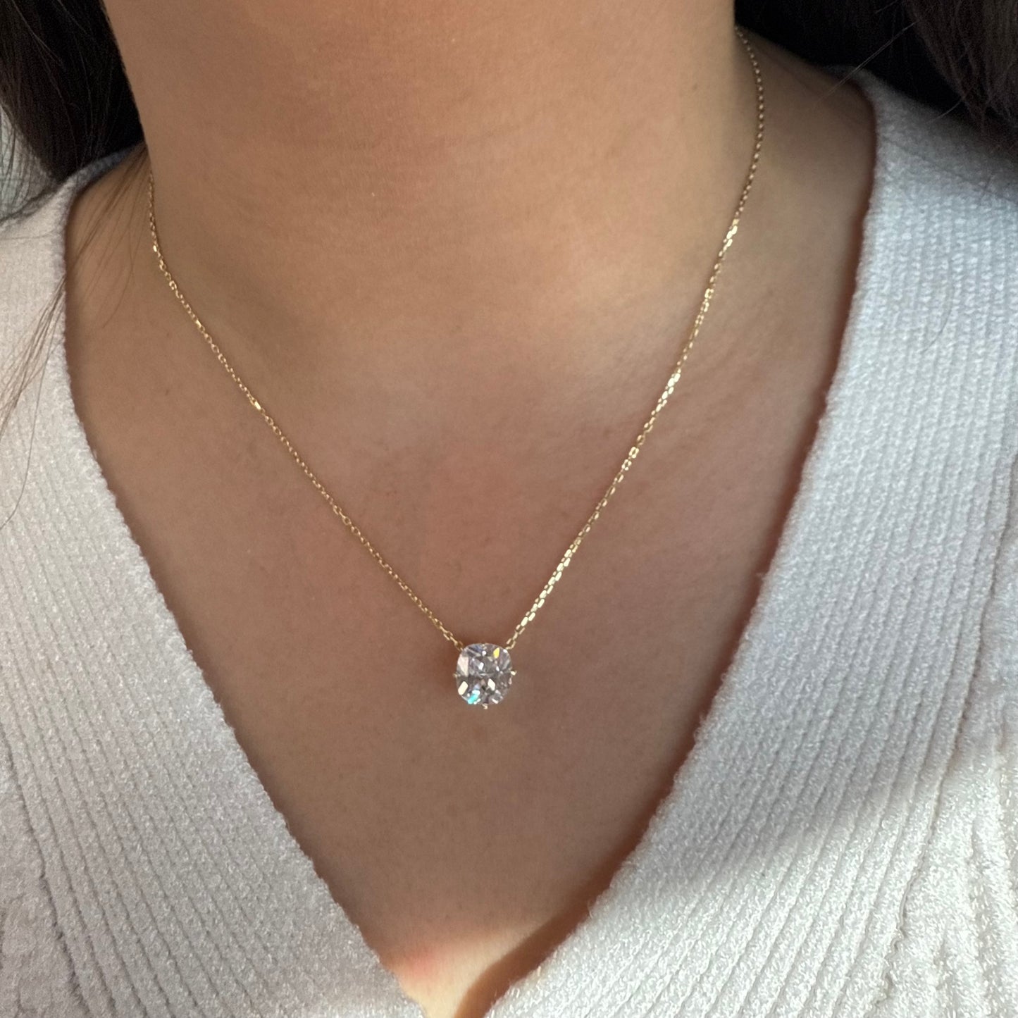 Timeless Glow Cushion Necklace