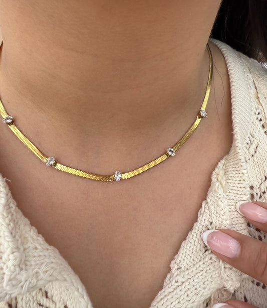 Herringbone Chain x Oval CZ Necklace