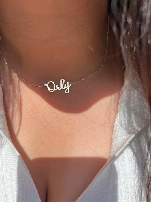 14KT Gold Swirl Name Necklace