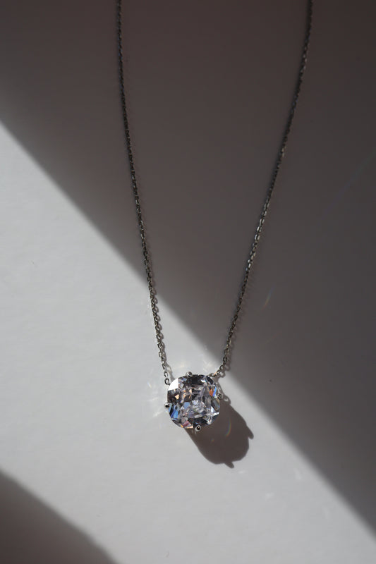 Timeless Glow Cushion Necklace