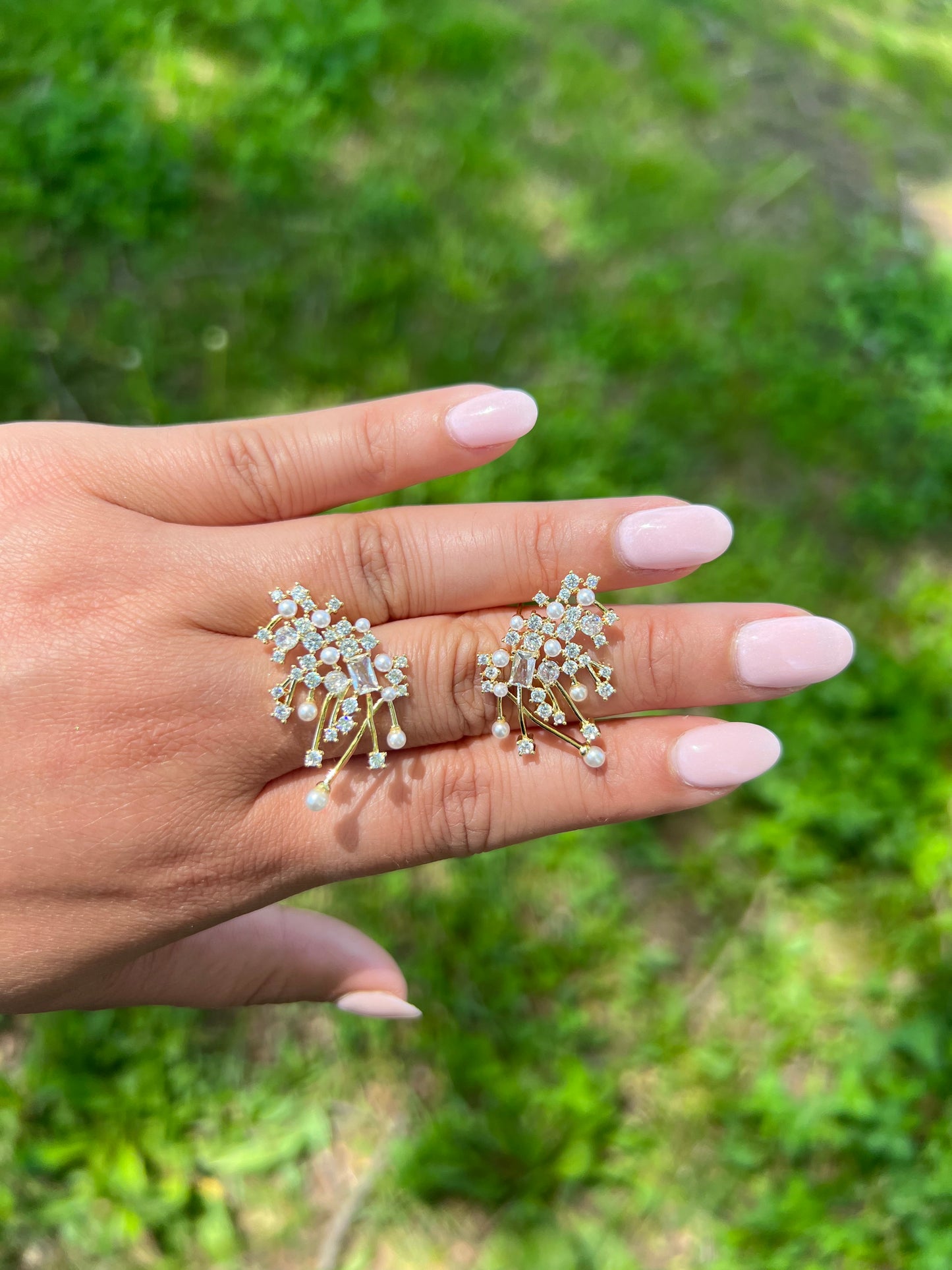 Cluster Pearl Sparkling Earrings