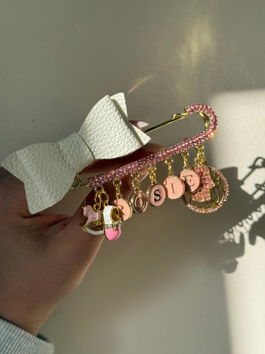 Baby Name Pin Girl / 7 Loop