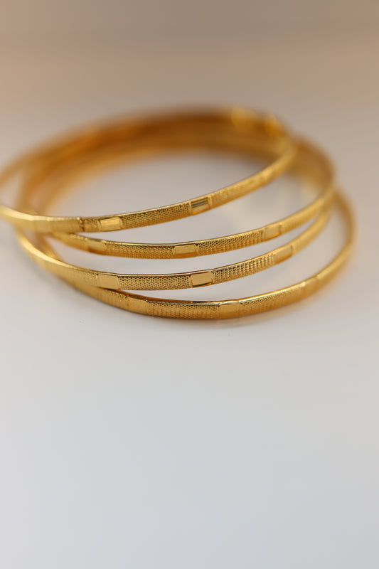 Raidiant Royalty Bangle