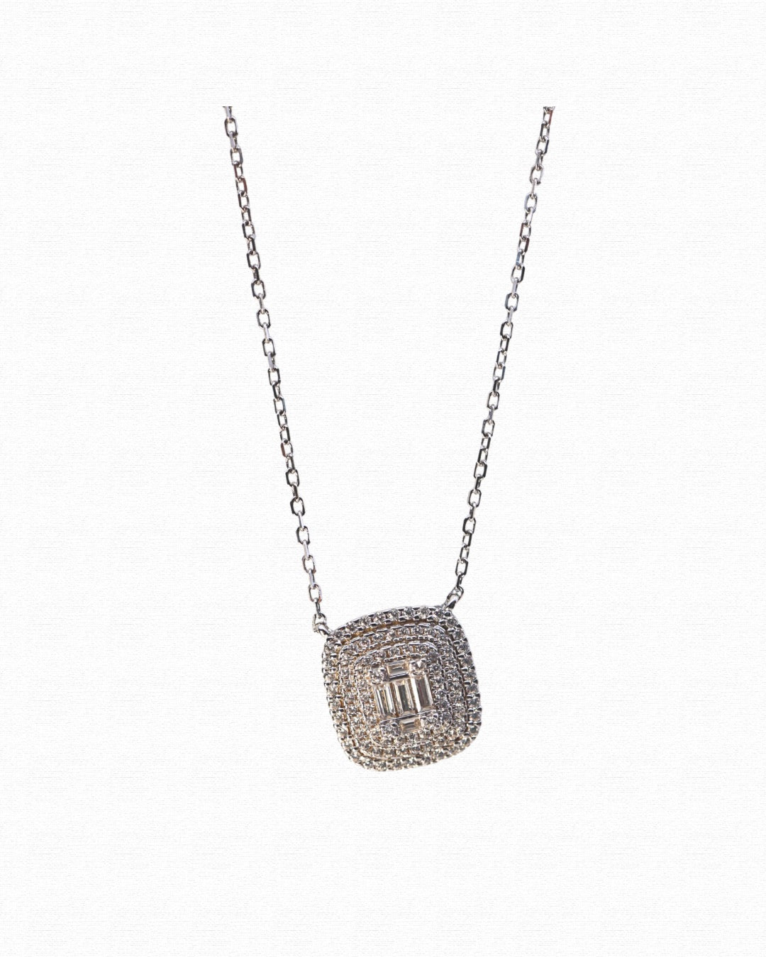 The Regal Spark Necklace