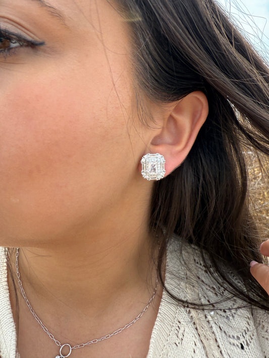 The Royal Emerald Stud Earrings