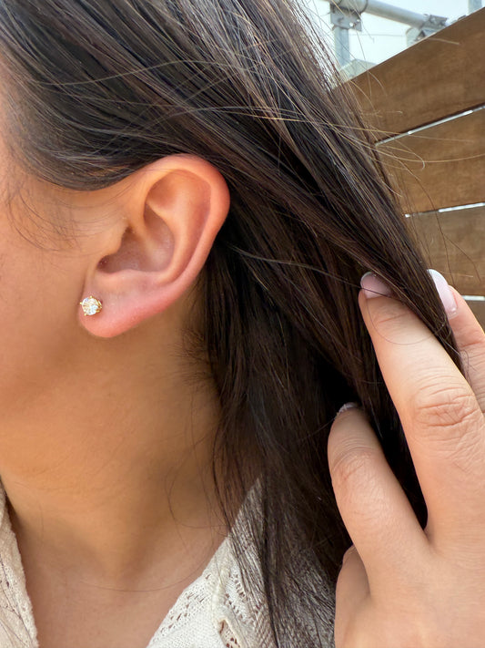 5 MM Classique Stud Earrings