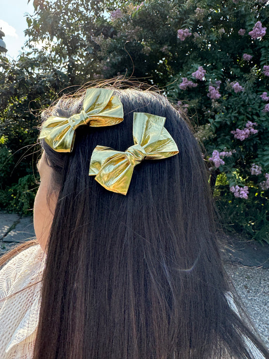 Metallic Bow Clip