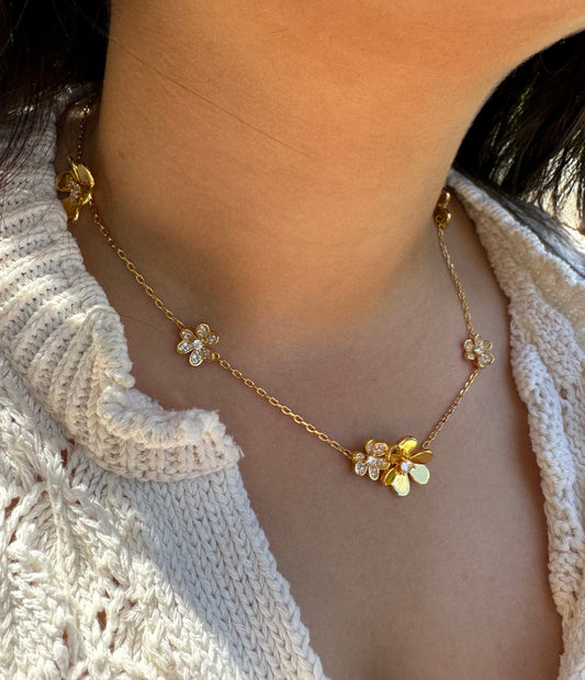 Cluster Flower Necklace