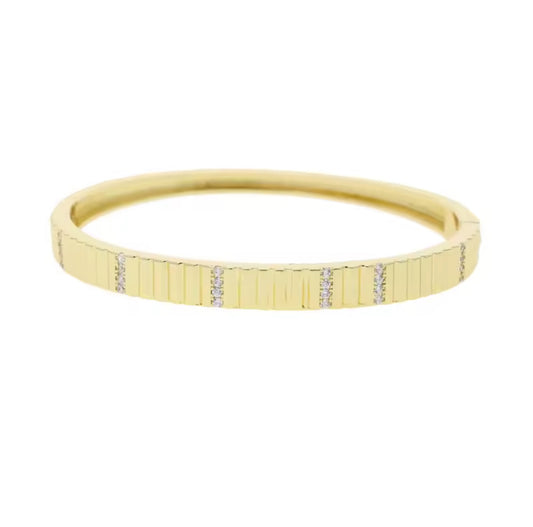 Ribbed Trending Bangle