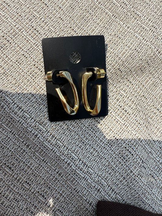 The Curve Luxe Hoop Earrings