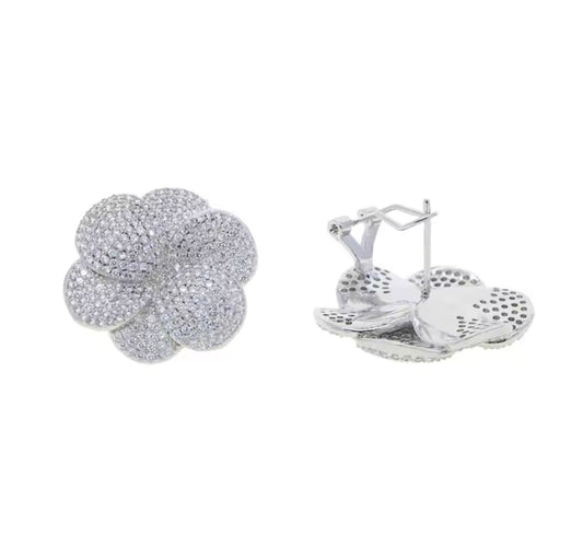 Petal Perfection Stud Earrings
