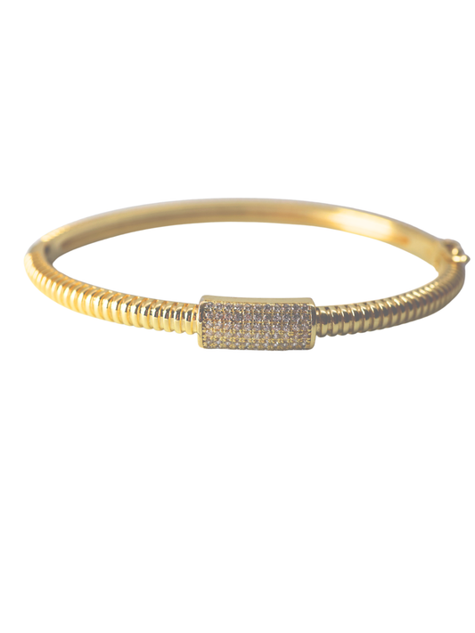Gold Ribbed Chill Bangle