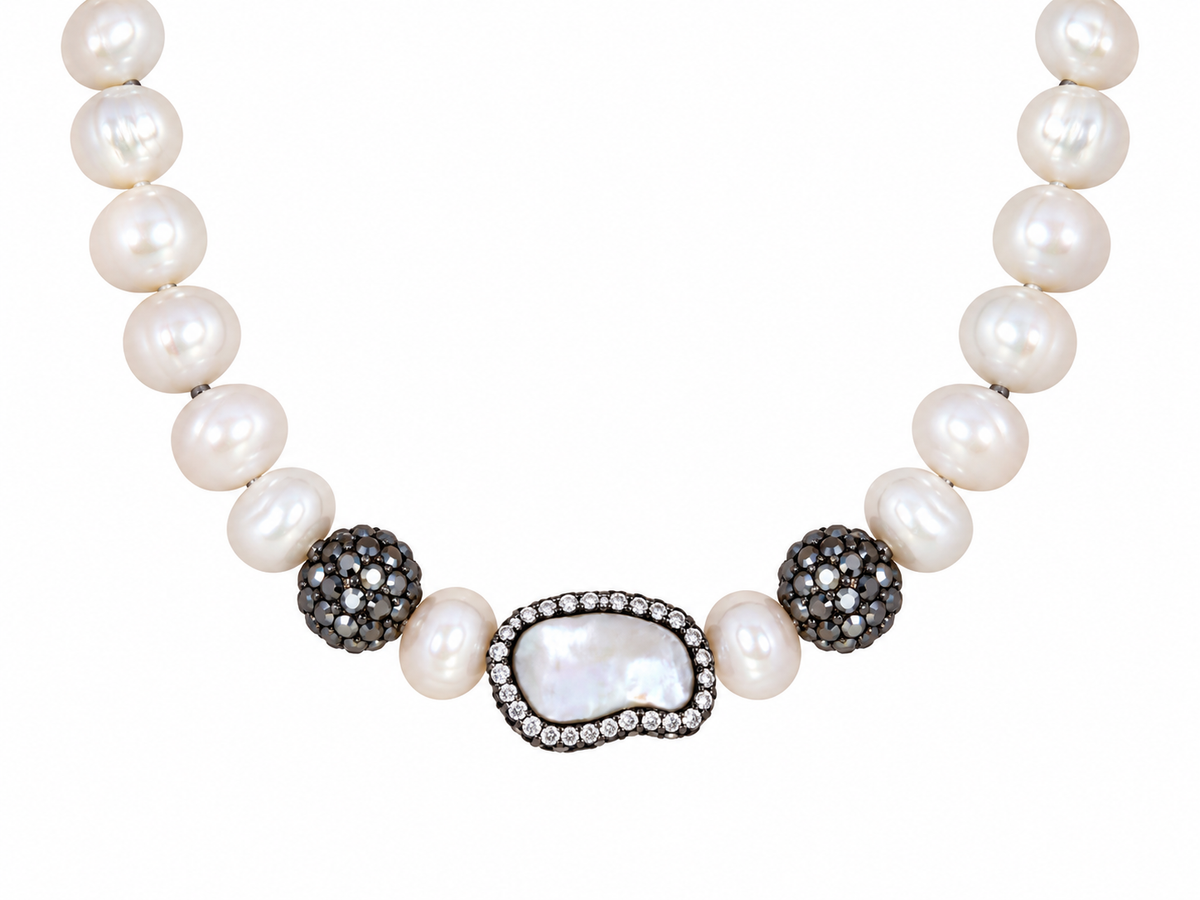 Classic Pearl Trendy Necklace