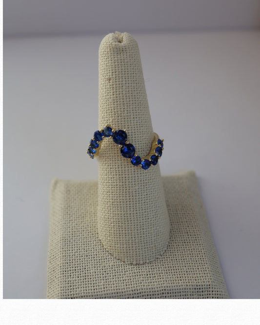 Wavy Sapphire Ring