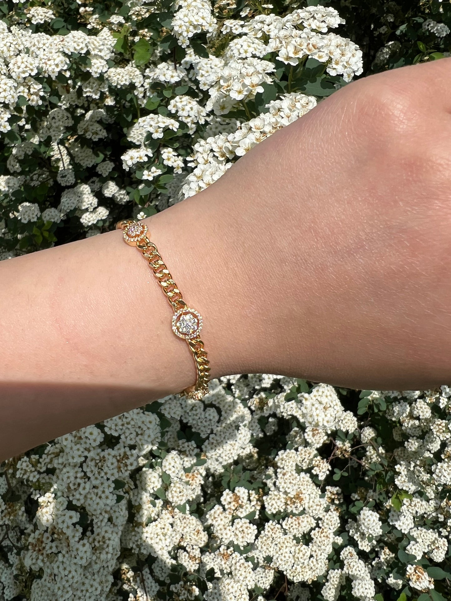 Flower chain bracelet