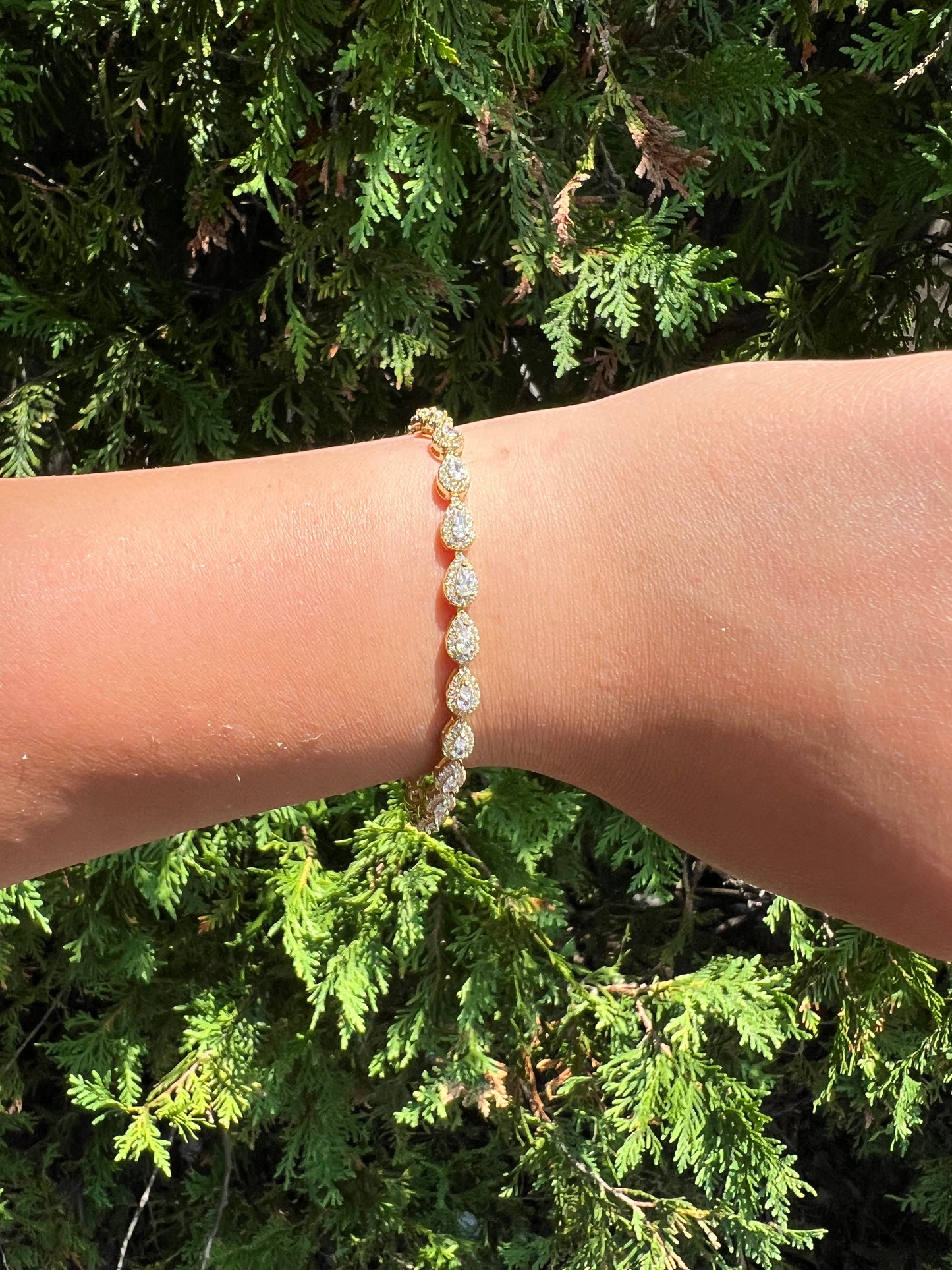 Gorgeous Pear Bracelet