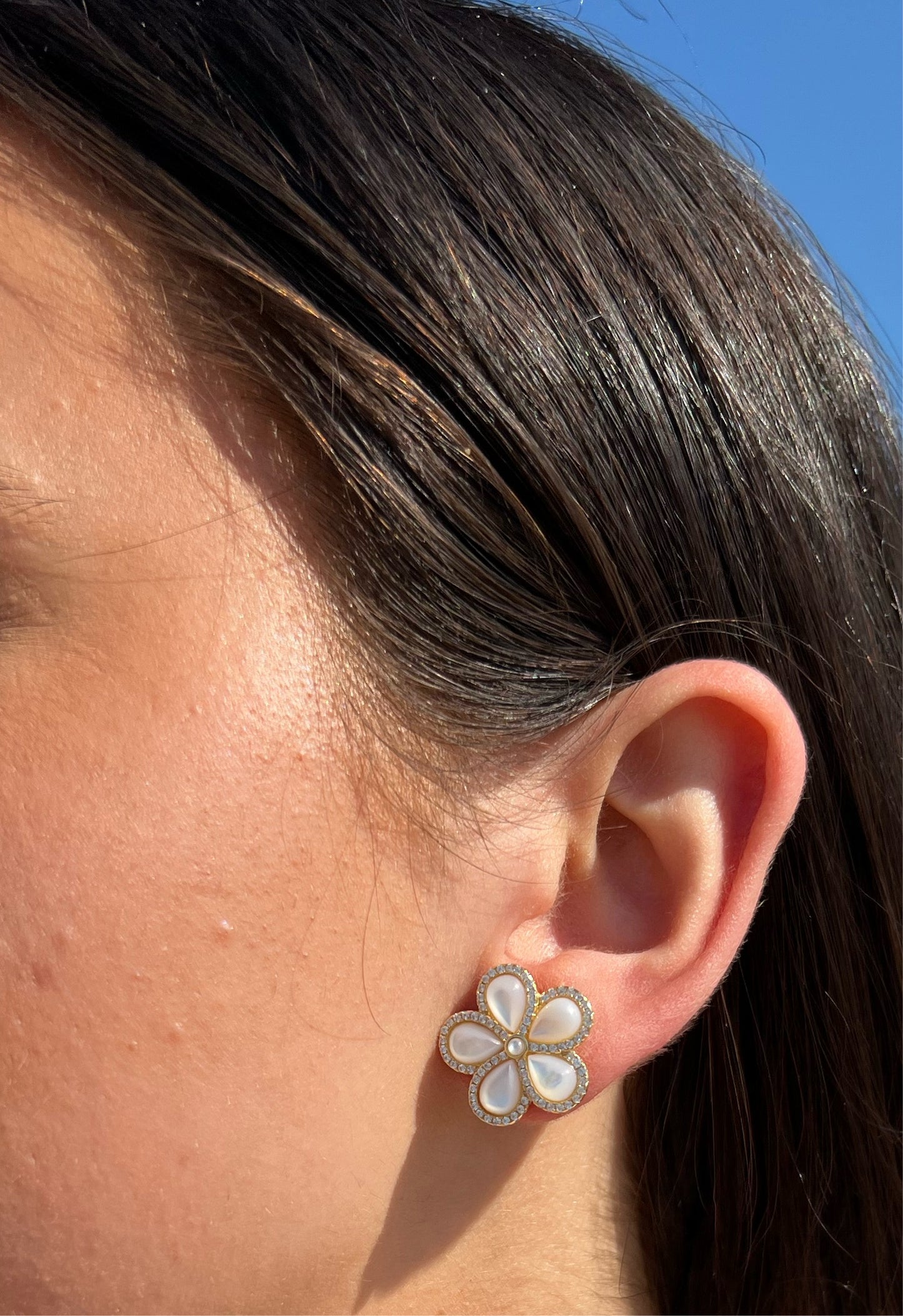 WHITE X FLORAL EARRINGS