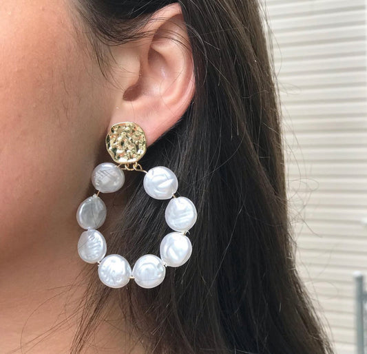 Flat Pearl Fashion Earrings