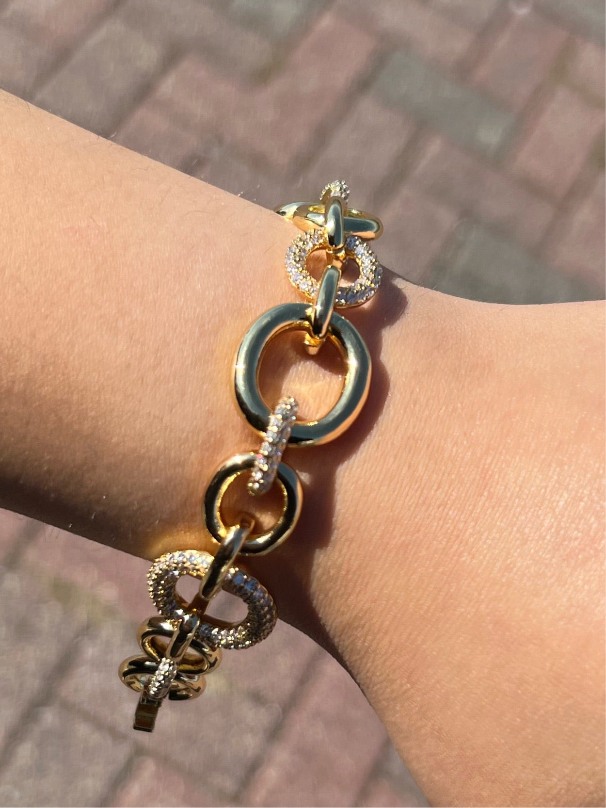 Open circle Bracelet