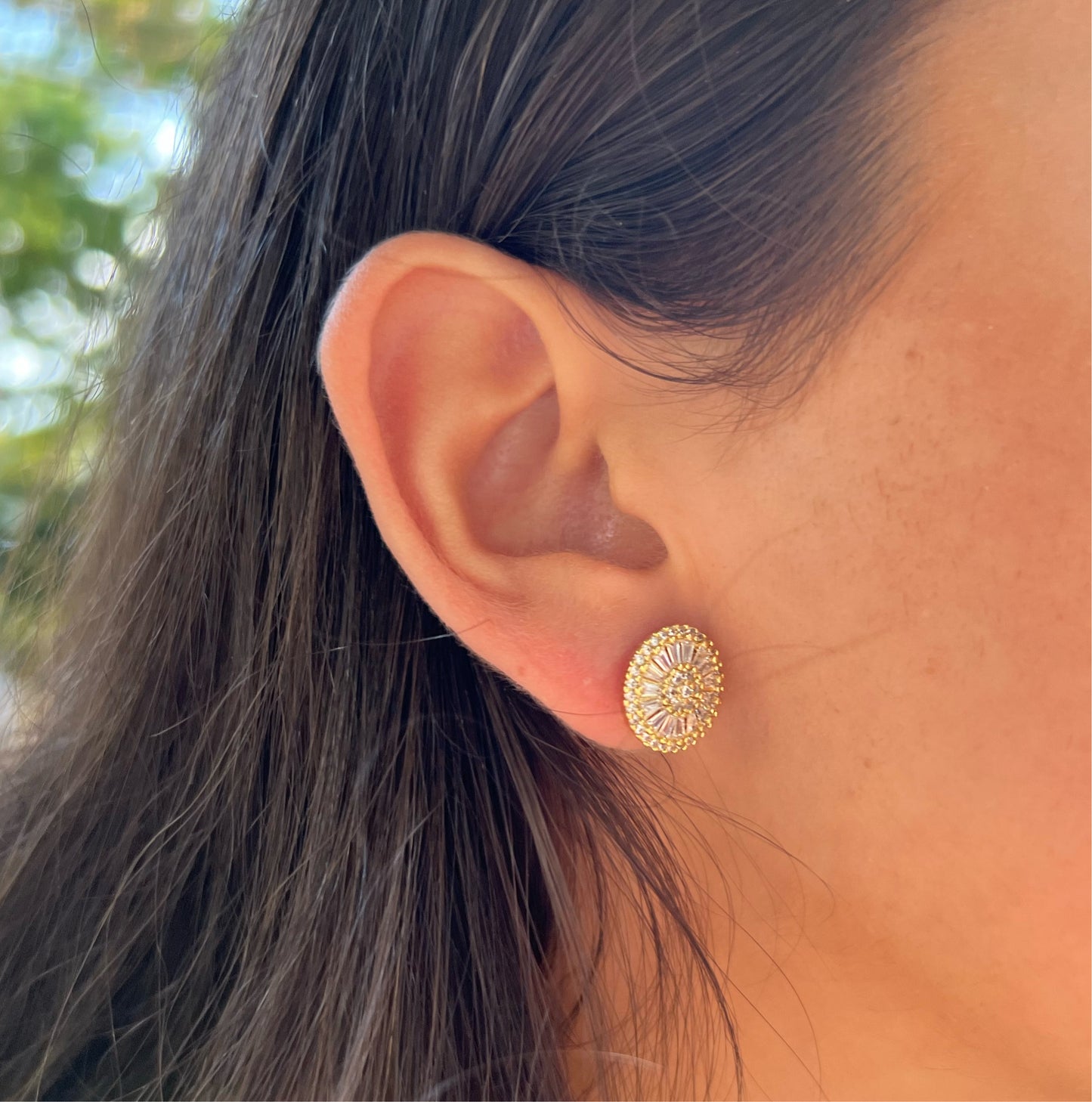 Round Gold Stud Earrings