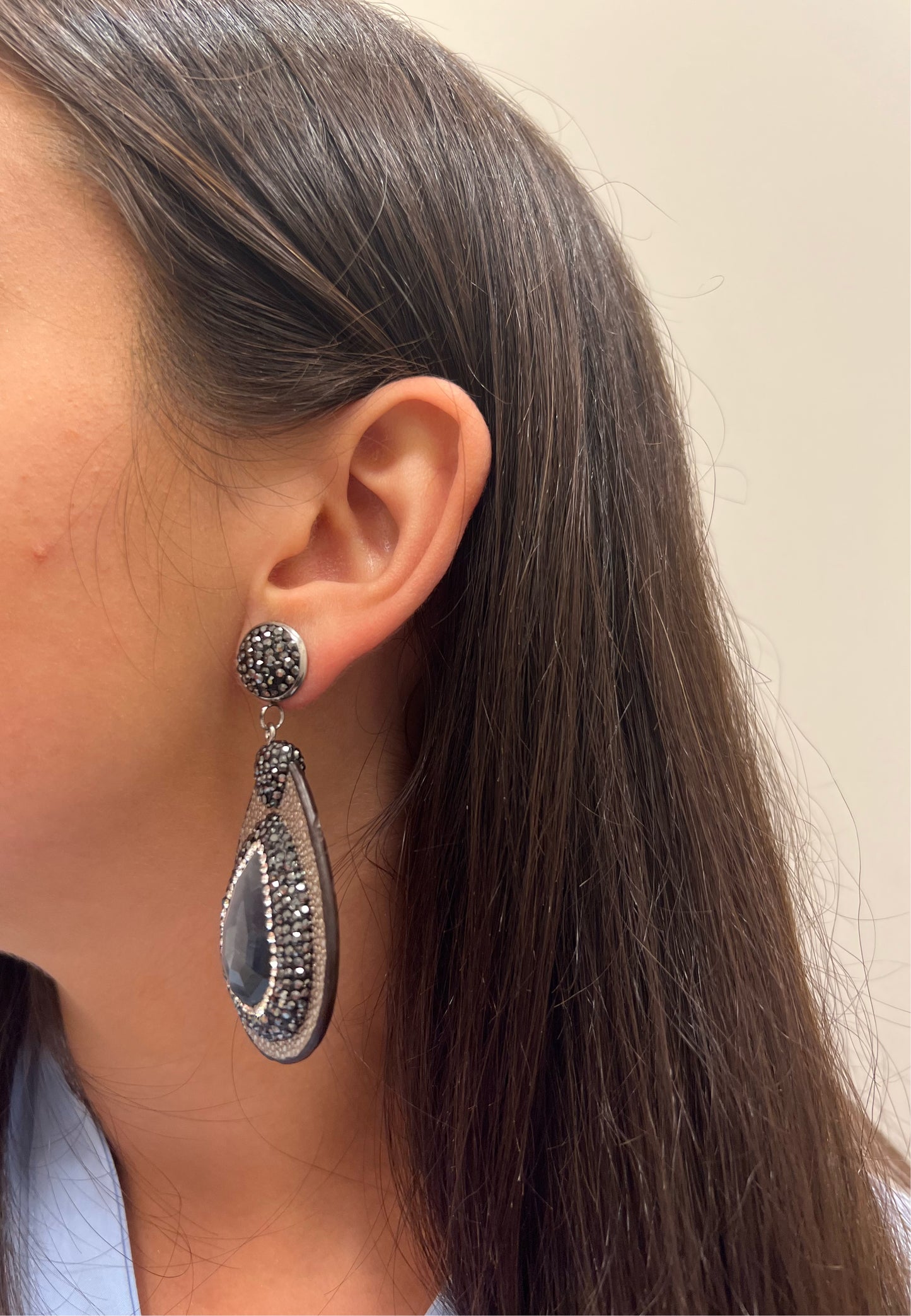 Dressy center stoned earrings