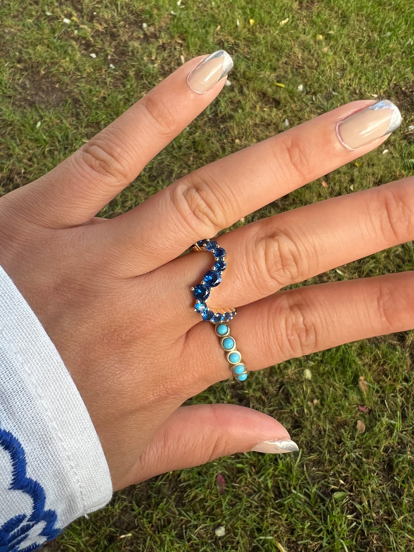 Wavy Sapphire Ring