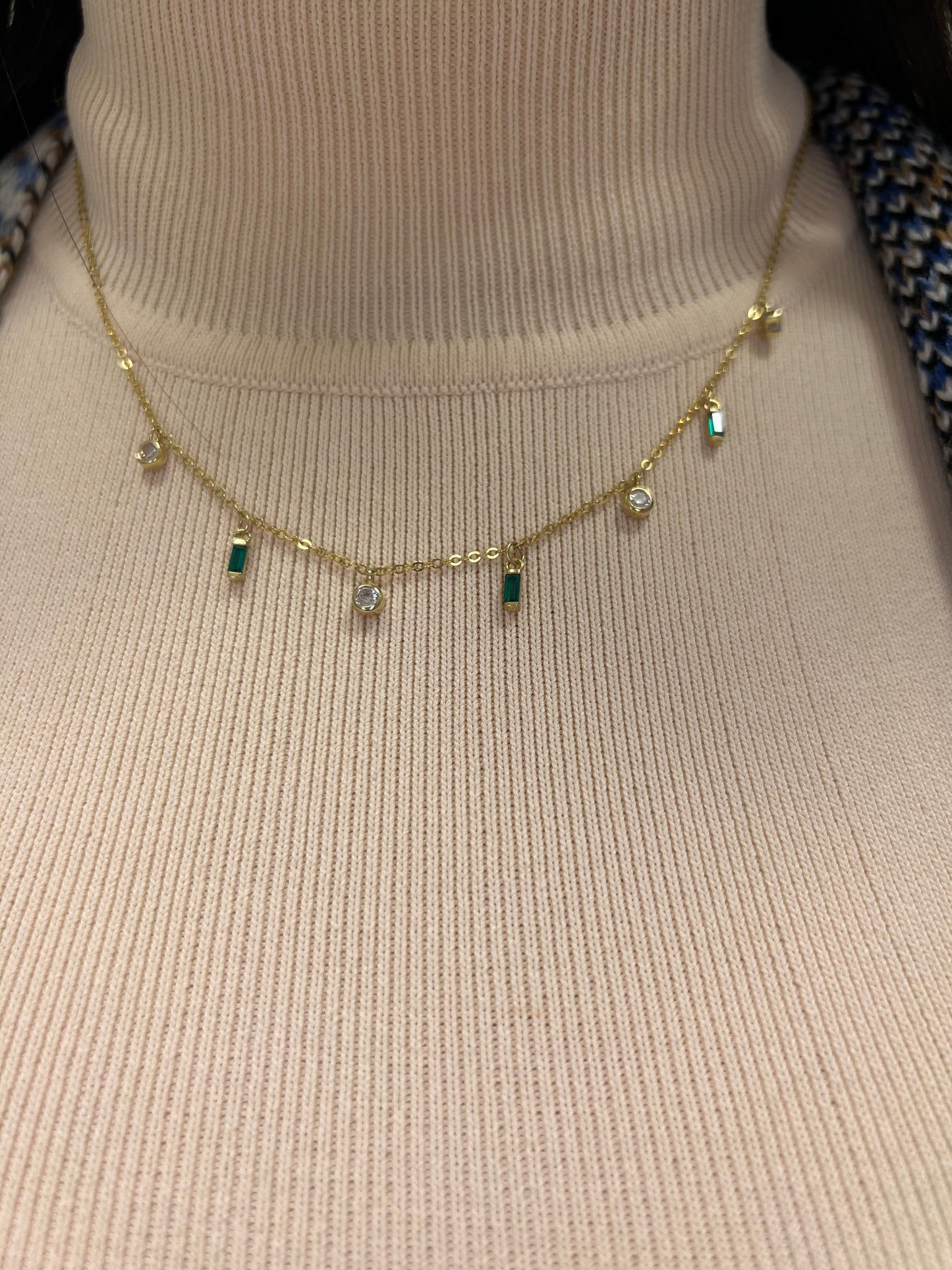 Hanging Green Necklace